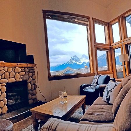 Downtown Loft, Mountain Views, Fireplace, Couple'S Retreat, Walker'S Paradise Canmore Eksteriør bilde