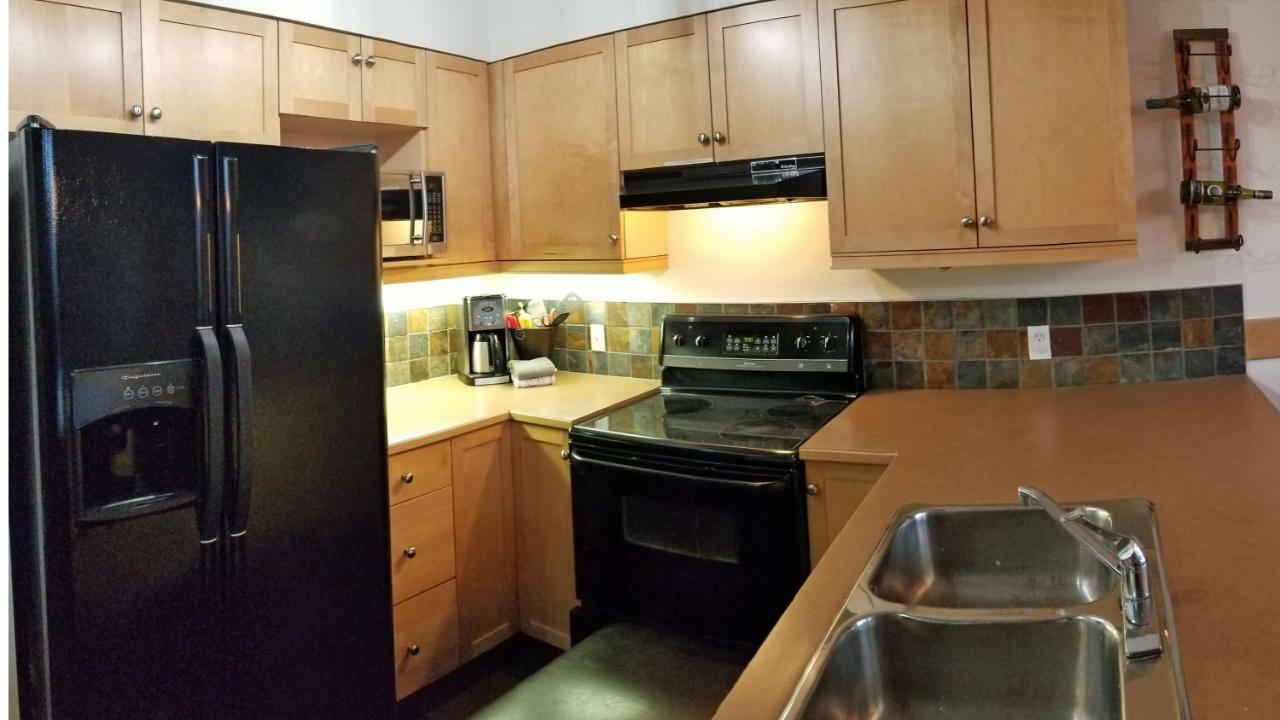 Downtown Loft, Mountain Views, Fireplace, Couple'S Retreat, Walker'S Paradise Canmore Eksteriør bilde