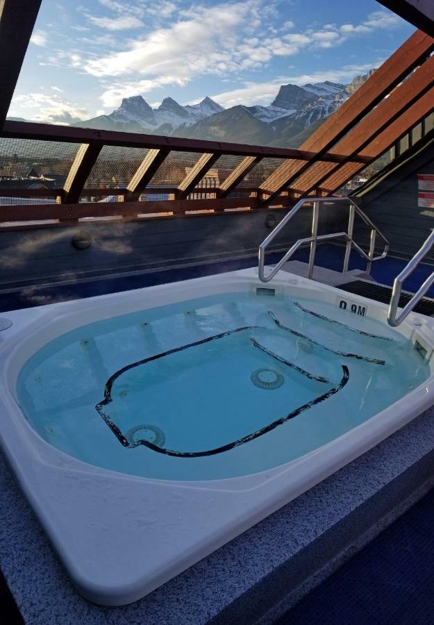 Downtown Loft, Mountain Views, Fireplace, Couple'S Retreat, Walker'S Paradise Canmore Eksteriør bilde
