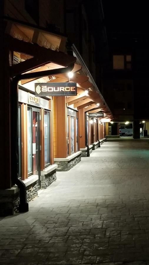 Downtown Loft, Mountain Views, Fireplace, Couple'S Retreat, Walker'S Paradise Canmore Eksteriør bilde