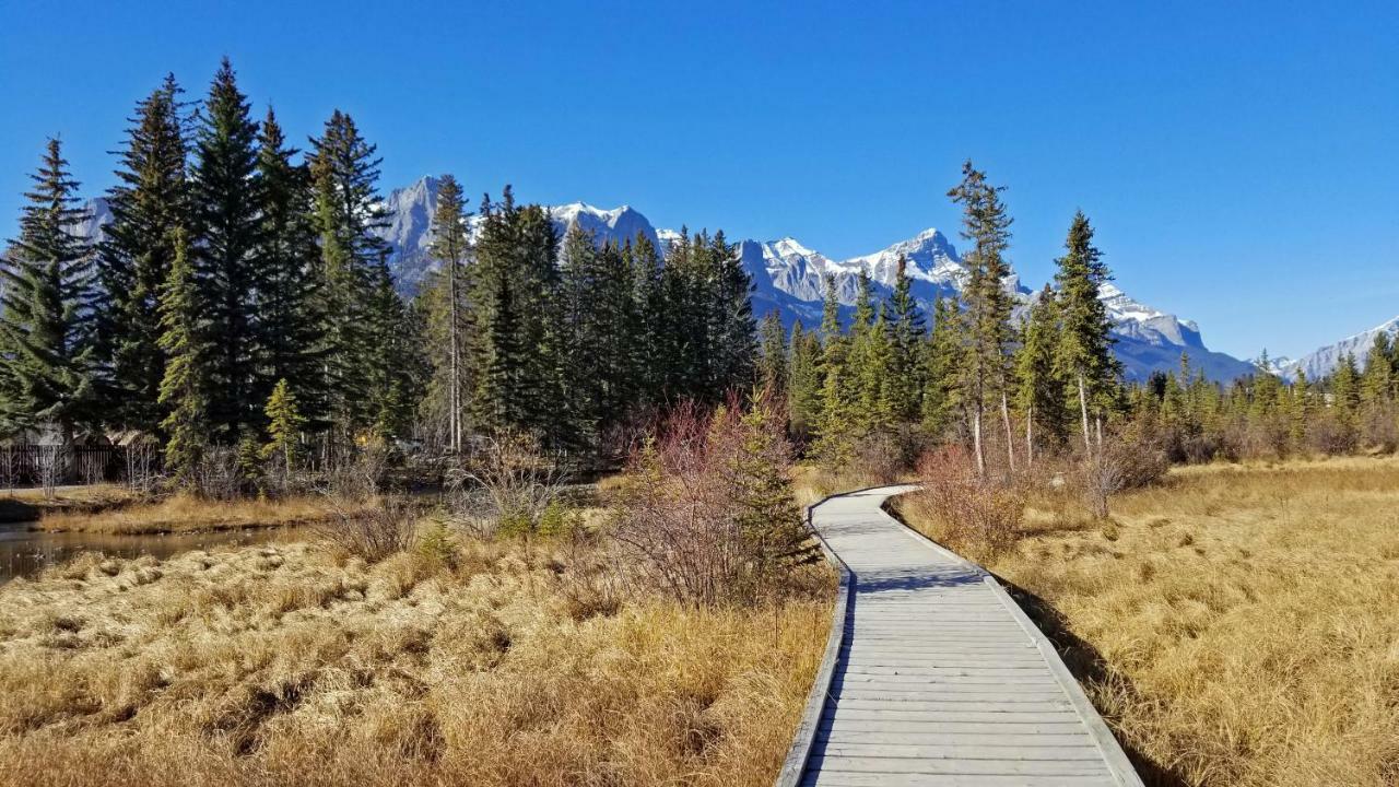 Downtown Loft, Mountain Views, Fireplace, Couple'S Retreat, Walker'S Paradise Canmore Eksteriør bilde